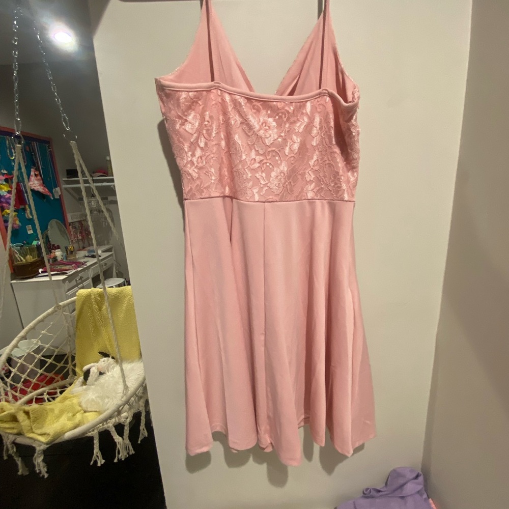 Size: M Color: light pink - Picture 3 of 3